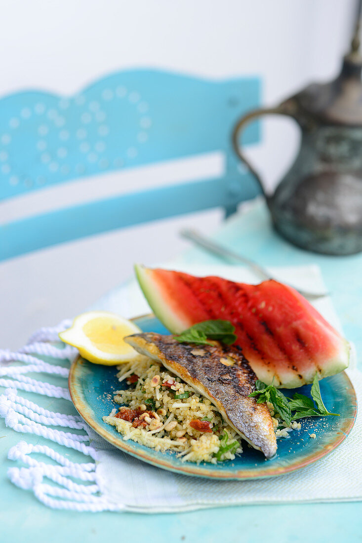 Türkisches Doradenfilet mit Kisir und gegrillter Wassermelone