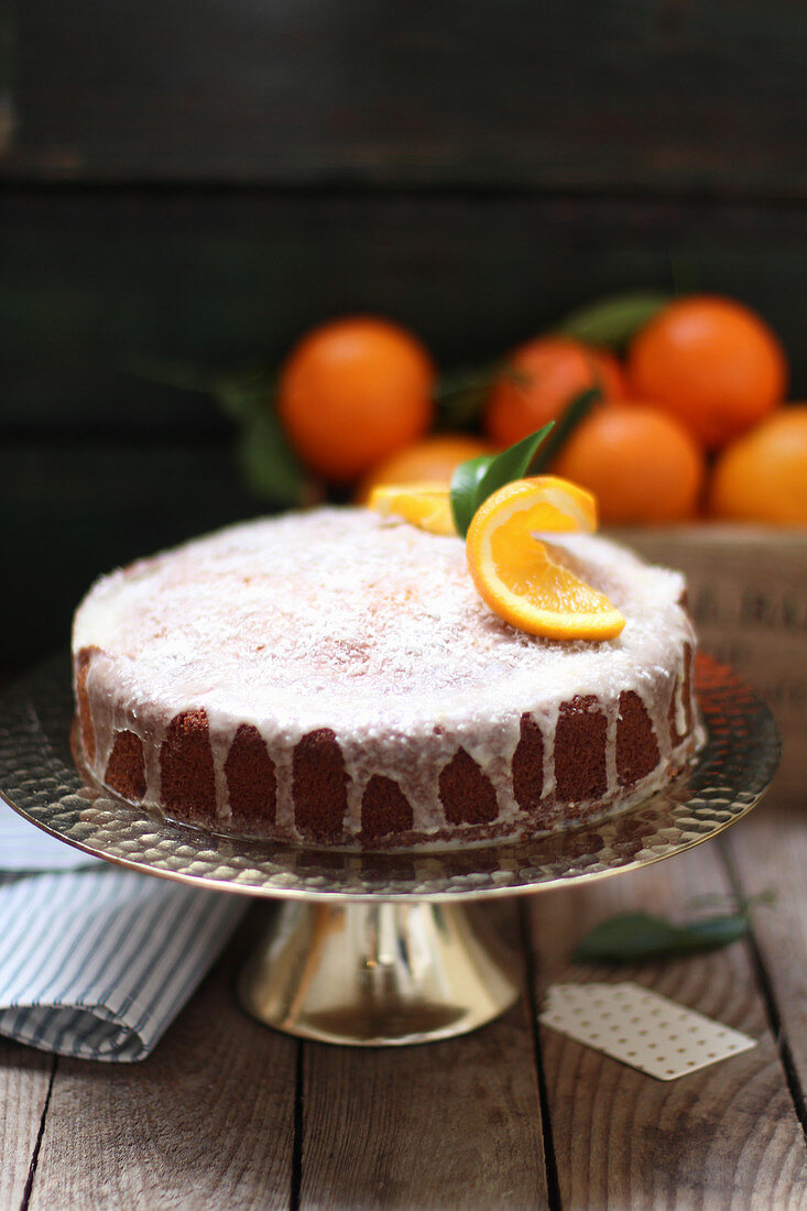 Orange cake with icing sugar