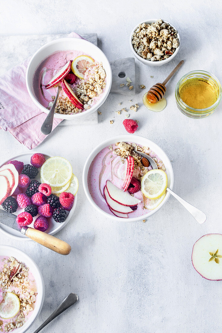 Smoothie bowl with fruits and granola