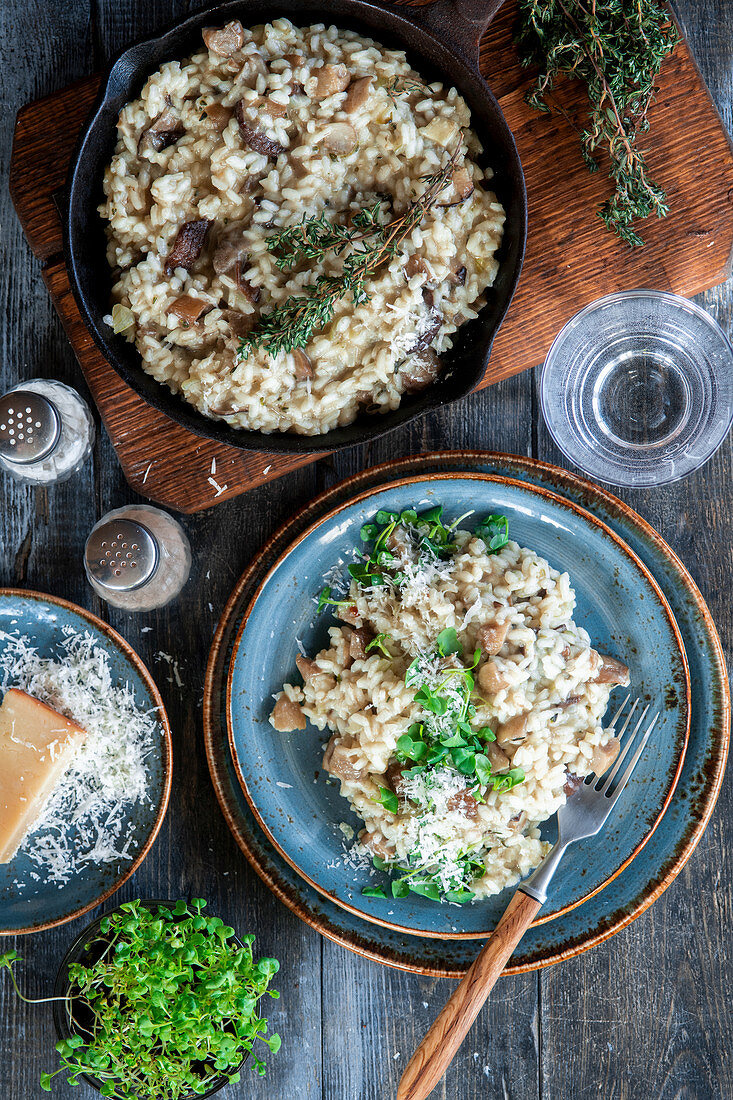 Risotto with mushrooms and thyme