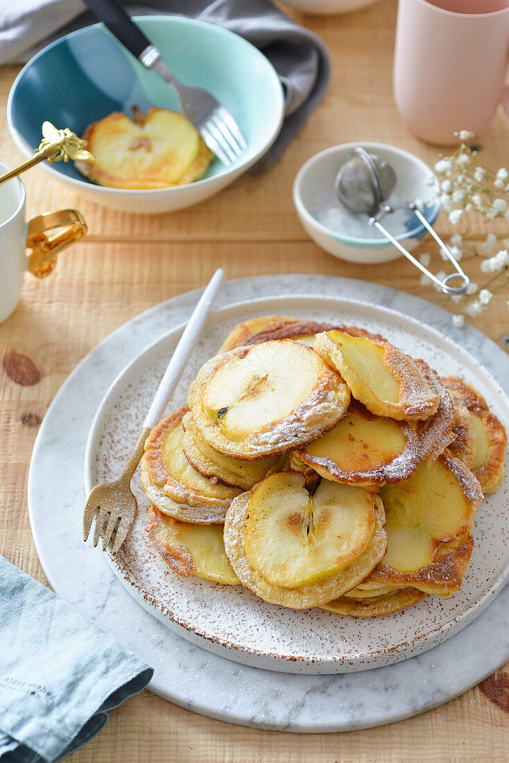 Pancakes with apple slices