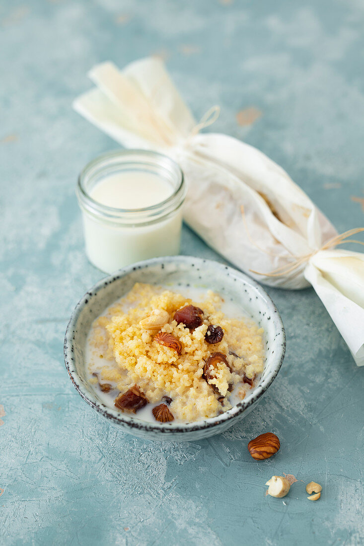 Couscous with dates and nuts