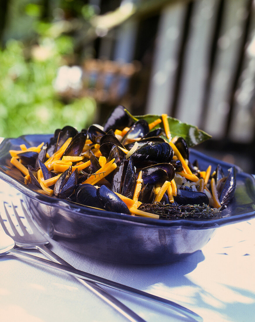 Mussels with carrots