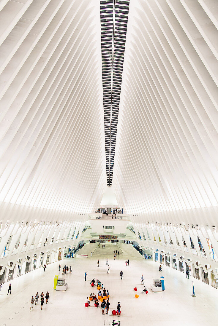 'Oculus' station (architect Santiago Calatrava) at Ground Zero, New York City, USA