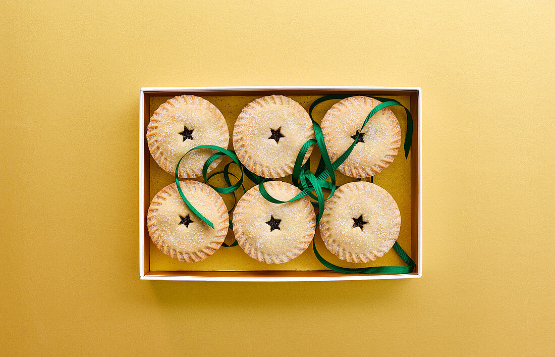 Mince Pies mit Sternöffnung