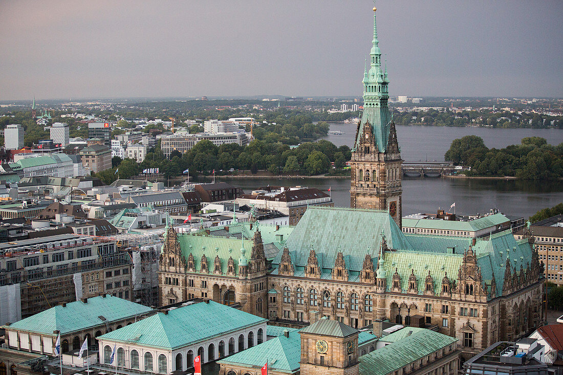 Blick auf das Rathaus, Hamburg, Deutschland
