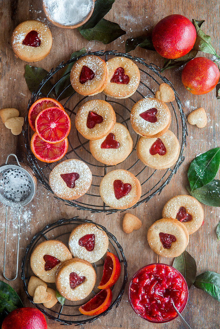 Marmeladenplätzchen mit Blutorangenkonfitüre