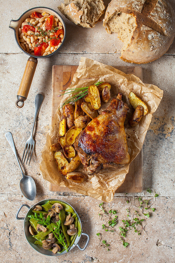 Leg of lamb with potatoes cooked in parchment paper