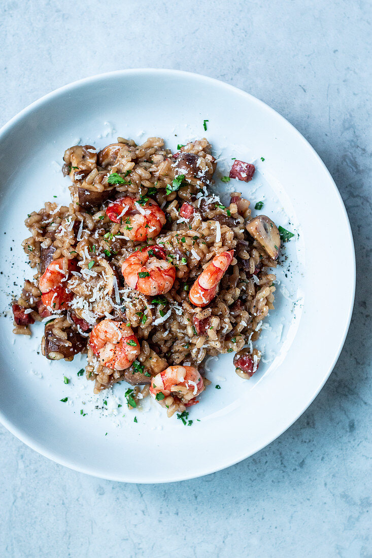 Risotto with chorizo, mushrooms and shrimps
