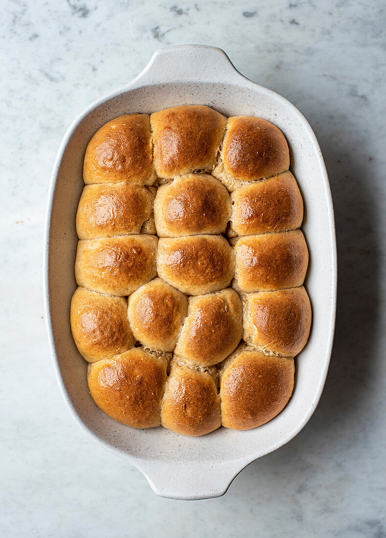 Sourdough Dinner Rolls