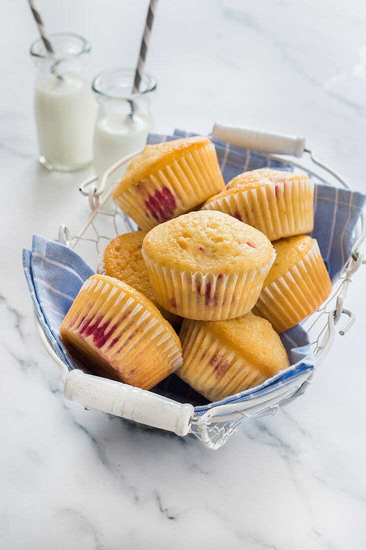 Vegan raspberries muffins