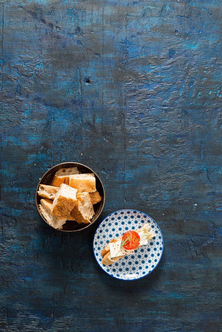 Falden bread with goat cheese and tomato