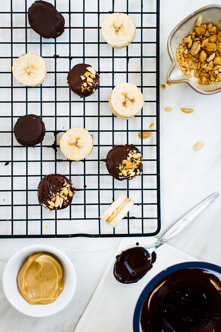 Banana and peanut butter bites