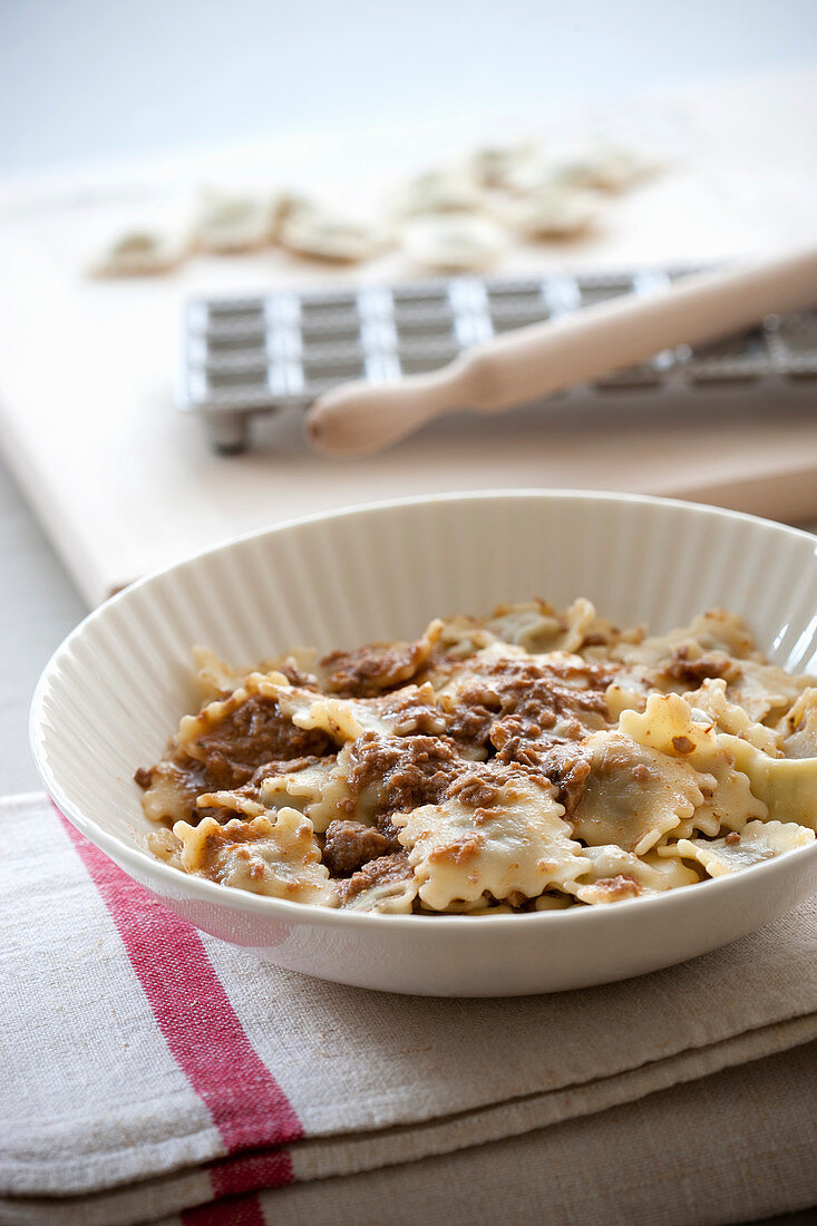 Agnolotti casalesi (Nudeltäschchen mit Fleischsauce, Italien)