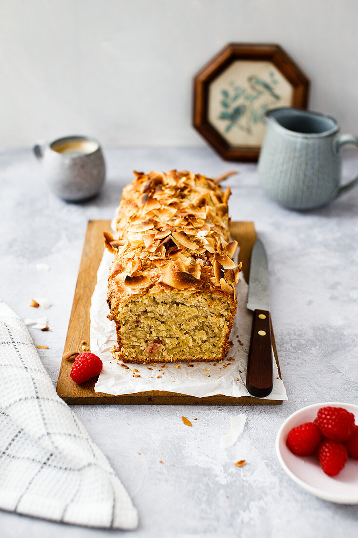 Banana bread with coconut and raspberries