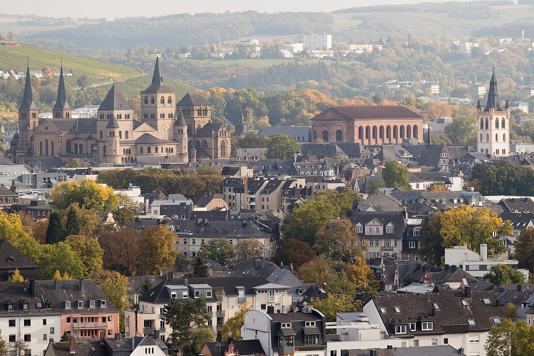 Blick vom Felsenpfad Pallien auf Trier, Rheinland-Pfalz, Deutschland