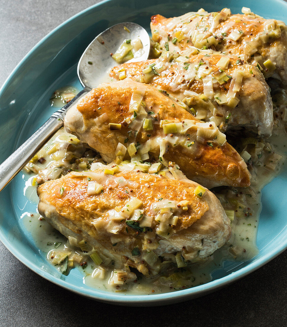 Roasted chicken breast with leek