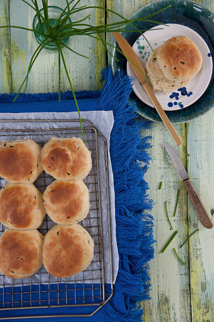 Buttermilchbrötchen mit Schnittlauch