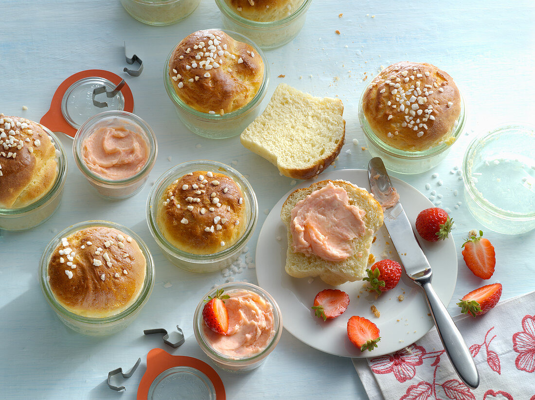 Sweet vanilla rolls with strawberry butter