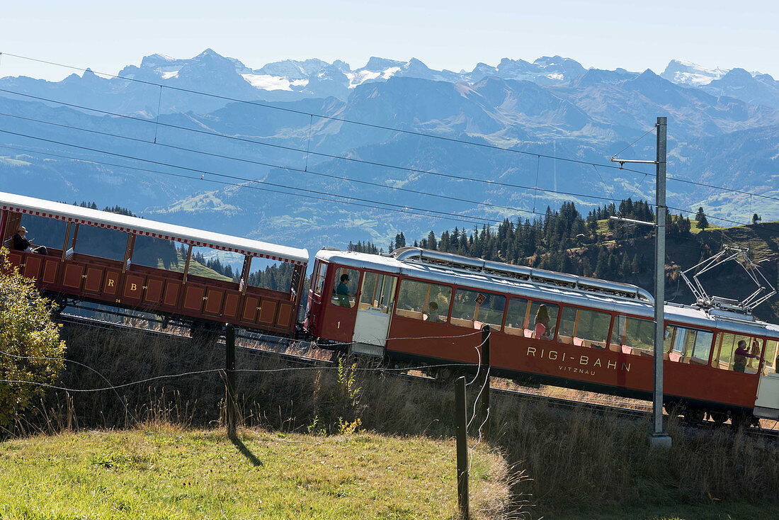 Bergpanorama von der Rigi Rigi-Bahn, Luzern, Schweiz