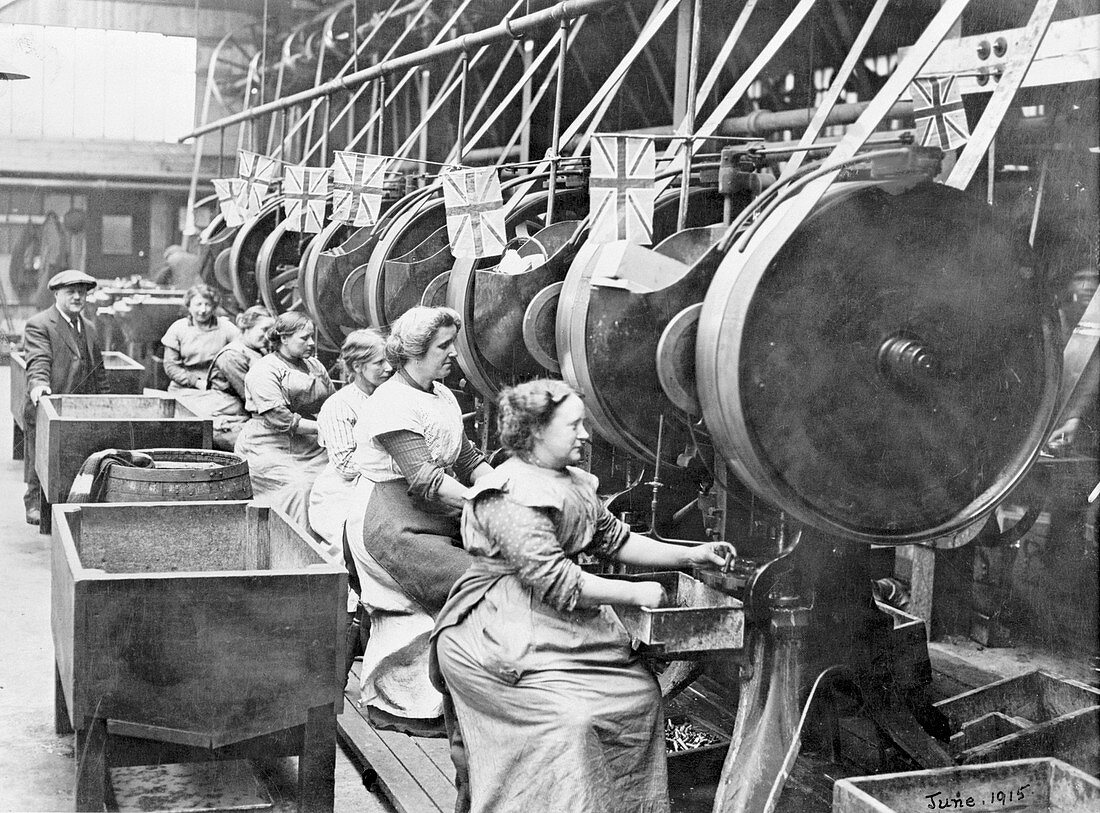 Women making bullets, May 1915