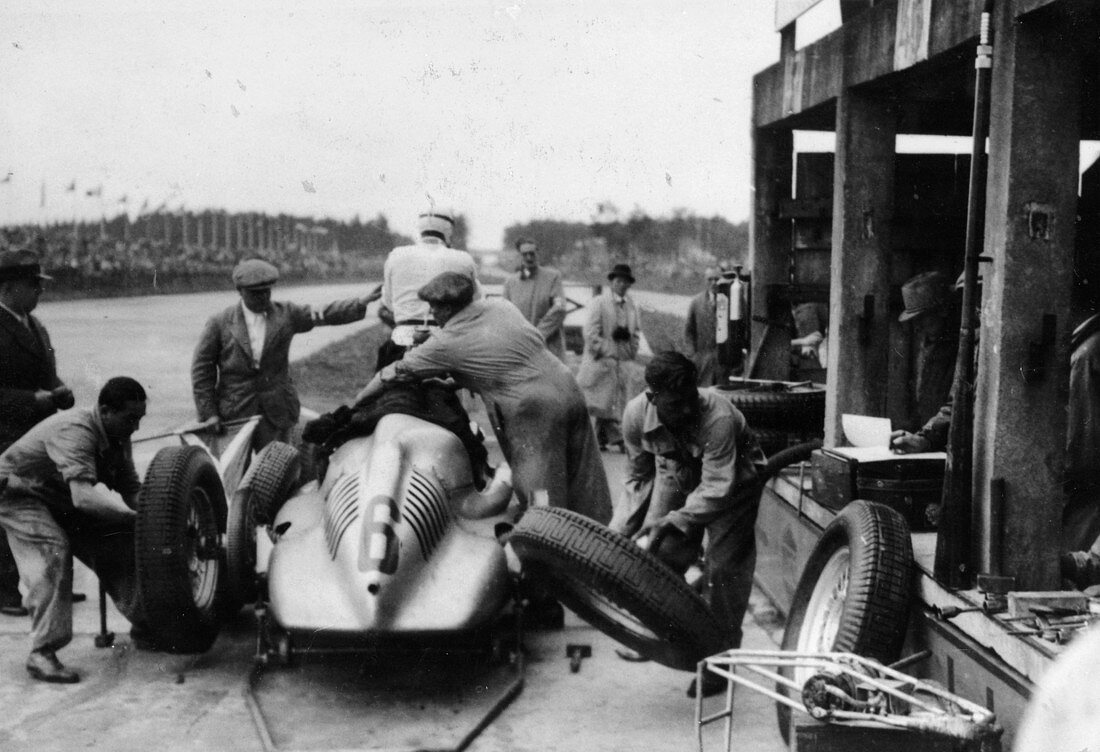 Auto Union in the pits during a Grand Prix, 1938