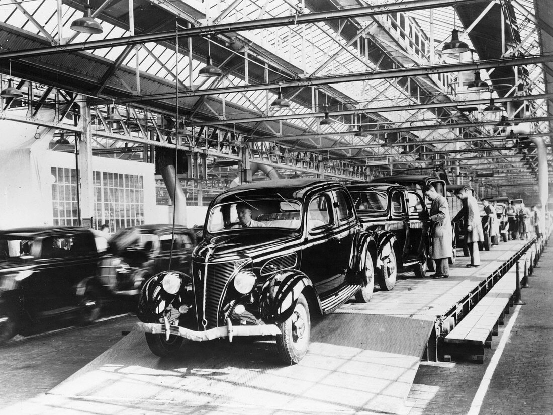 Ford factory, Dagenham, Essex, 1937