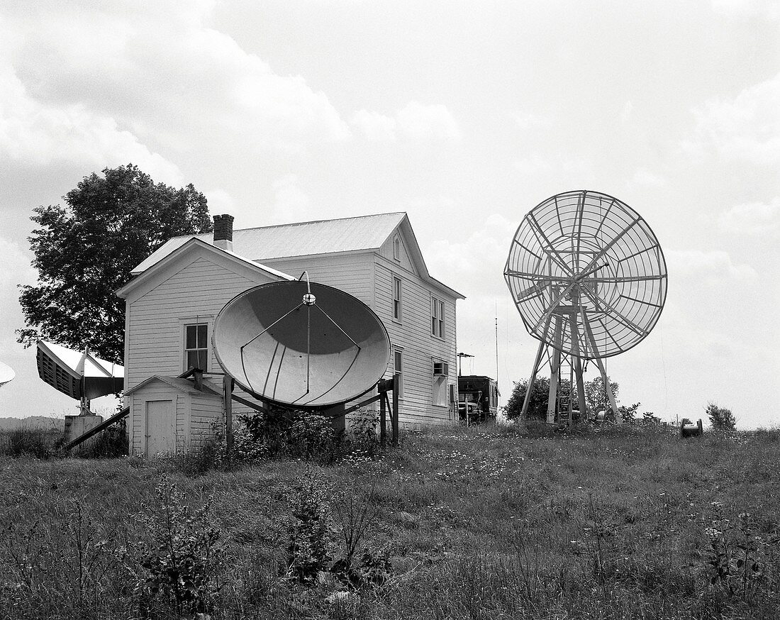 First NRAO radio telescopes, 1950s