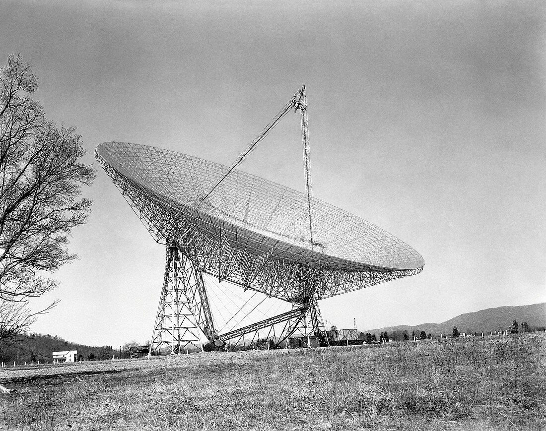 300-foot Green Bank radio telescope, 1962