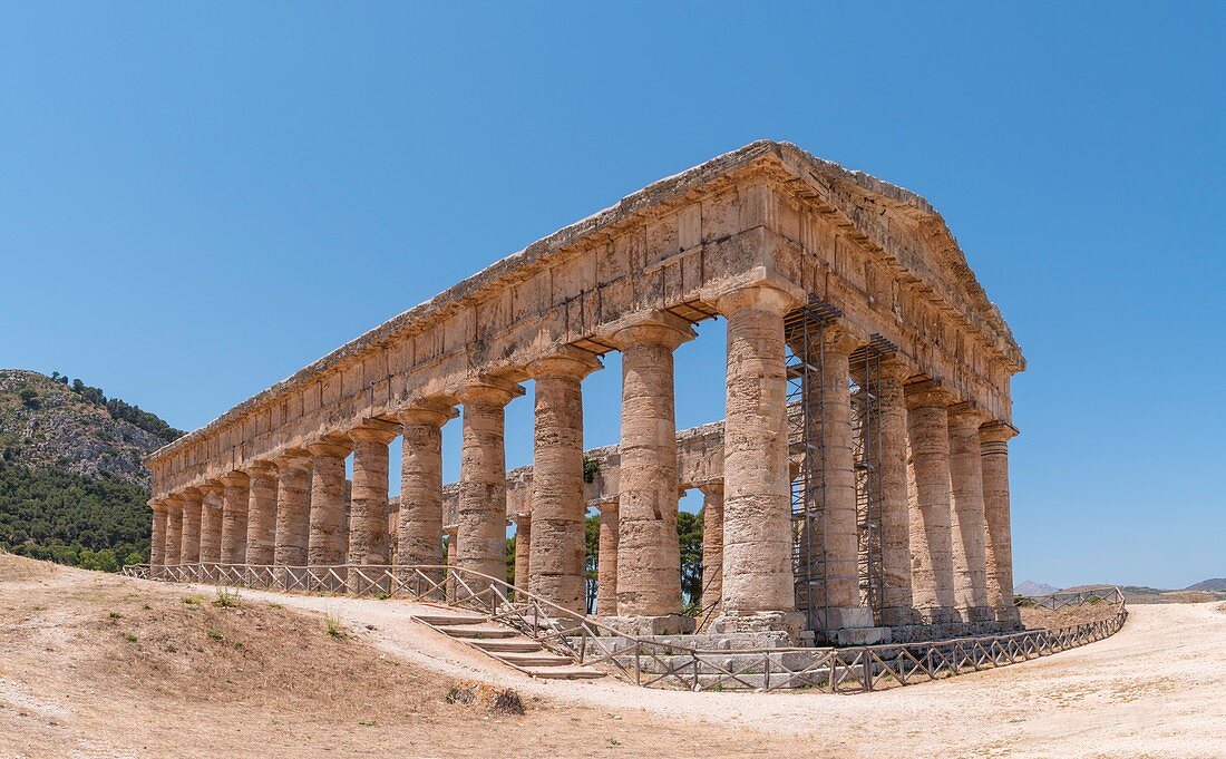 Segester Doric temple panorama