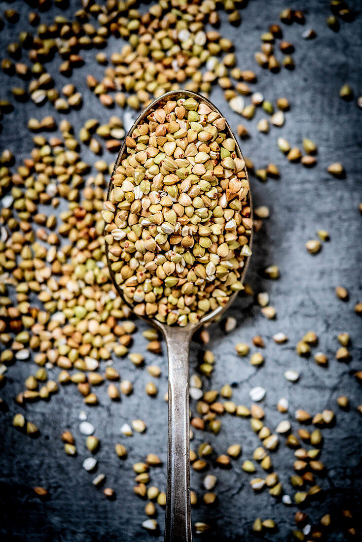 Buckwheat grains (Fagopyrum esculentum)
