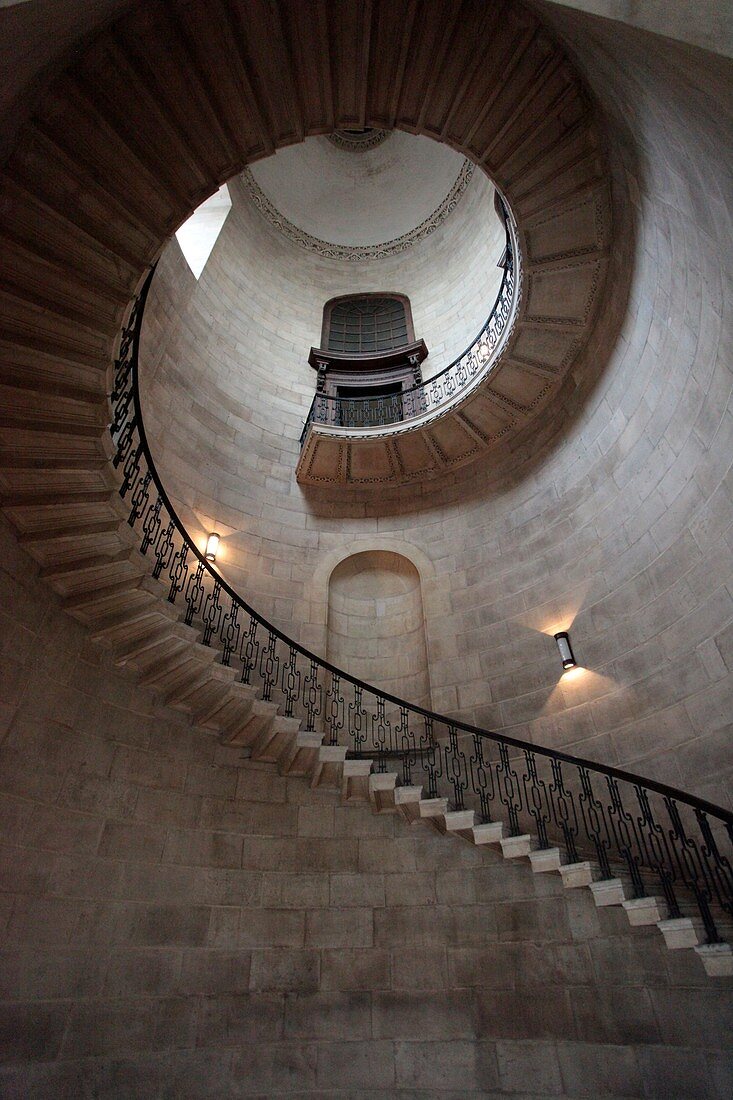 Spiral staircase, St Paul's Cathedral, London, UK