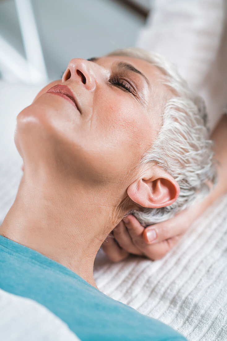 Marma therapy ayurveda head massage