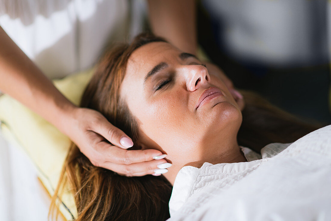 Reiki healing therapy