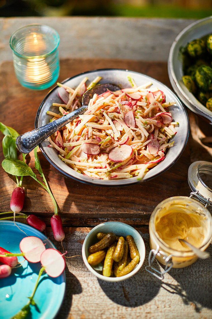 Apple and radish salad with remoulade