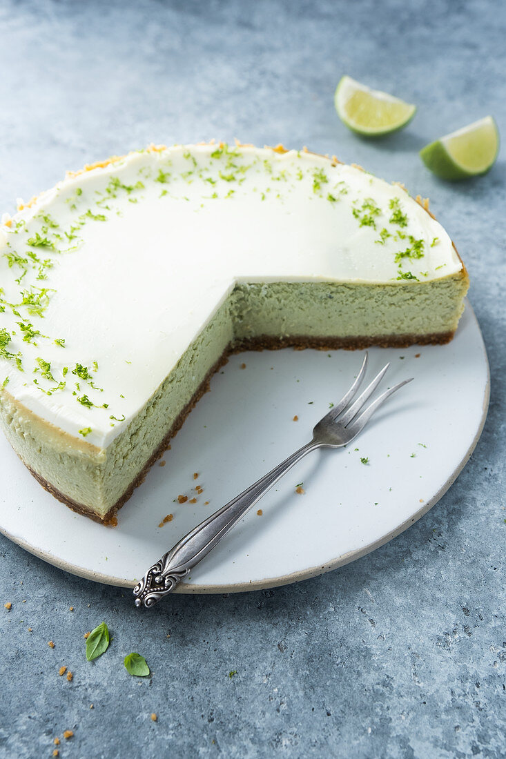 Basil cheesecake with lime frosting