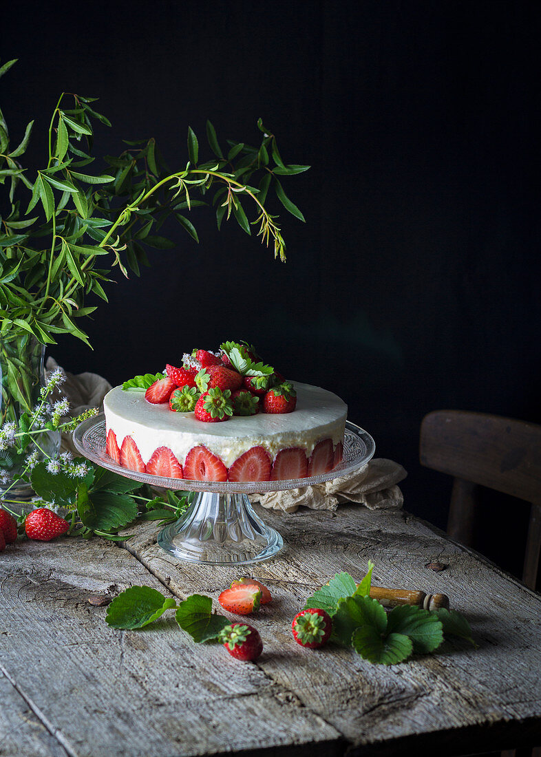 Fraisier strawberry cake
