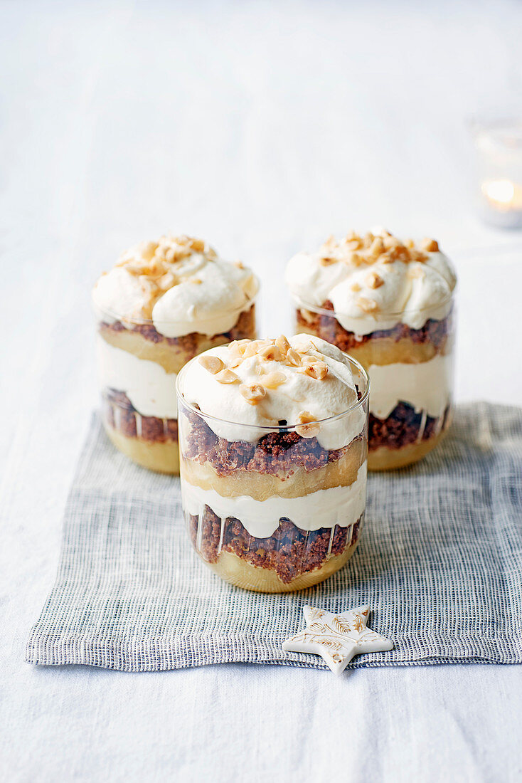 Apple, cream and spiced rye crumble pots