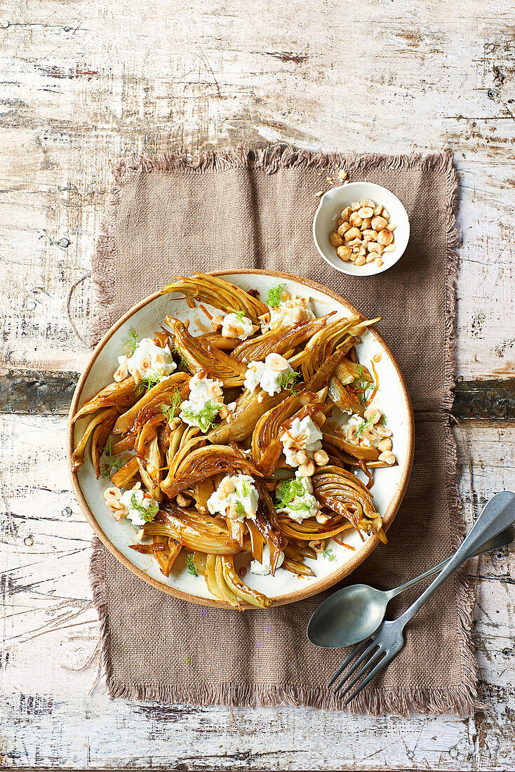 Mit Sherry und Orange karamellisierter Fenchel mit Ziegenquark