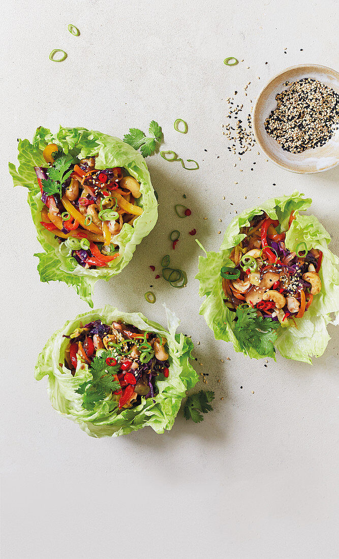 Sang choi bau - Asian lettuce-wrapped delight