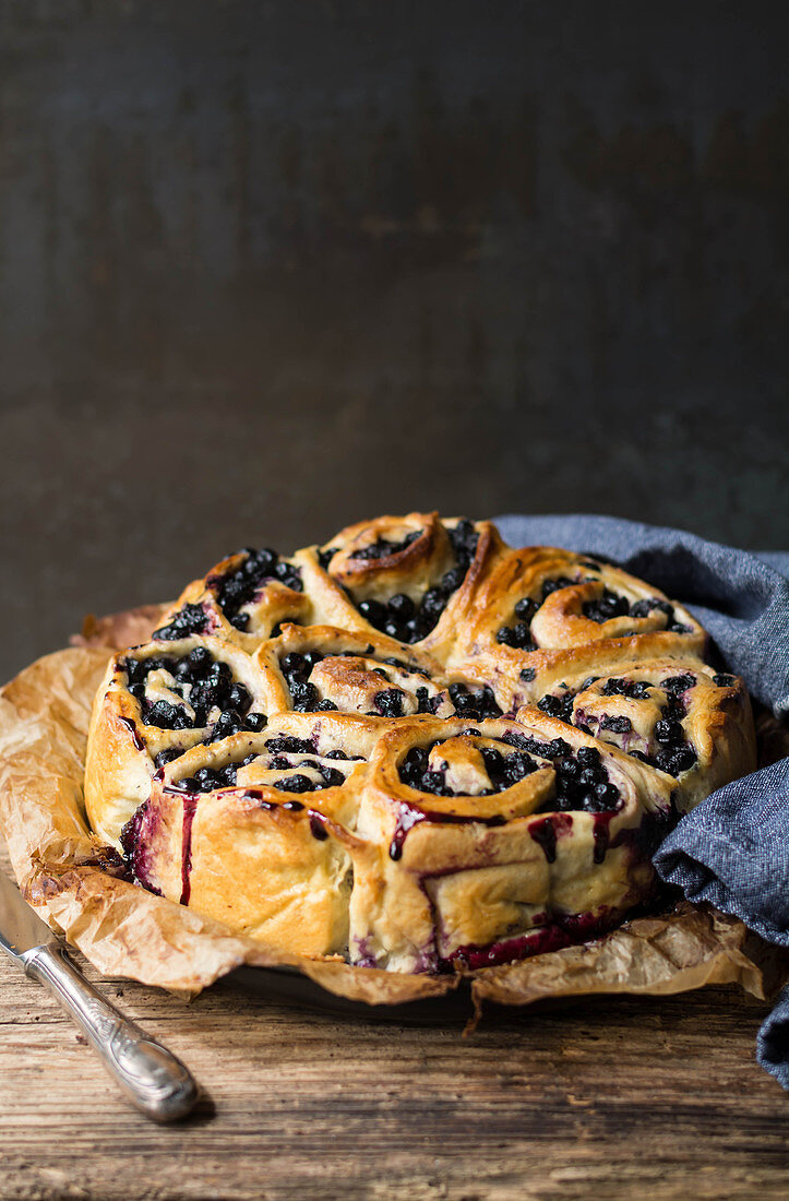 Schneckenkuchen mit Heidelbeeren