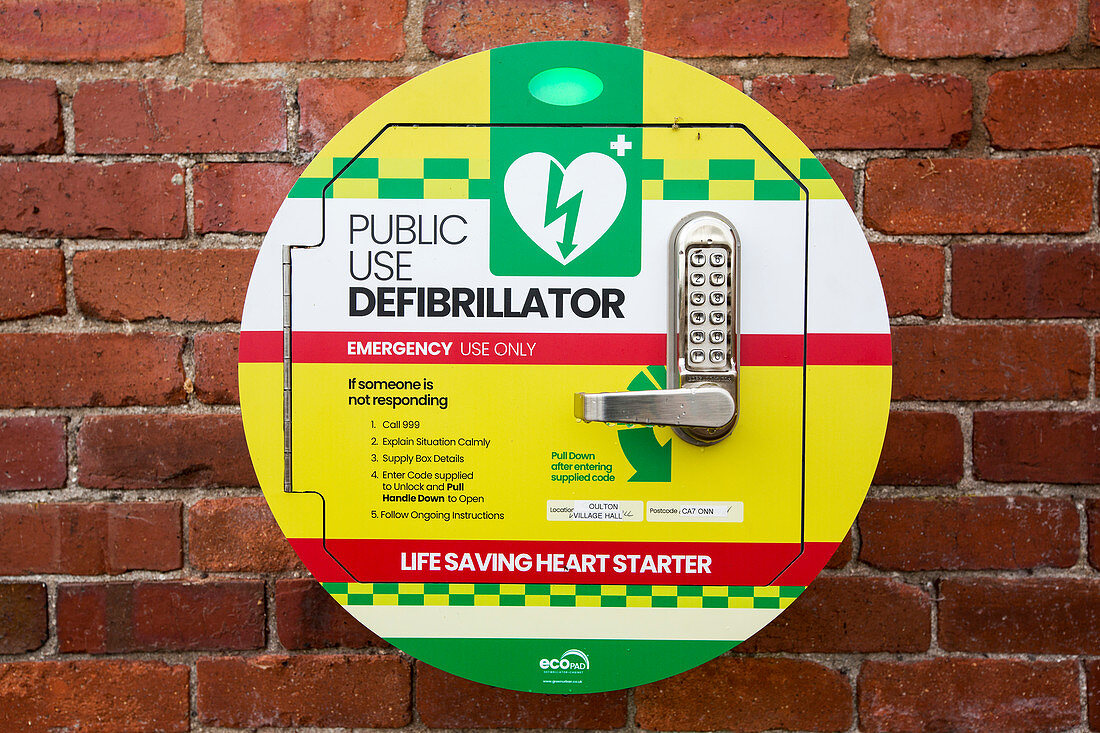 Public use defibrillator, UK