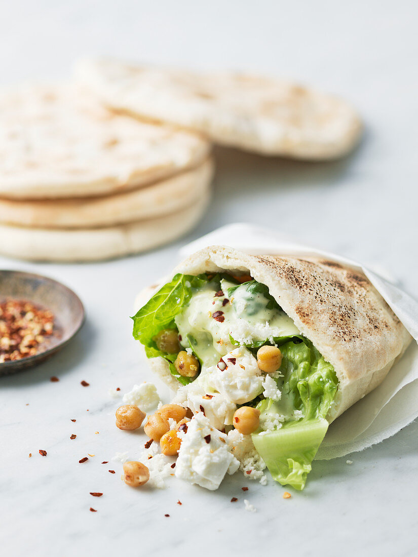 Stuffed pita bread