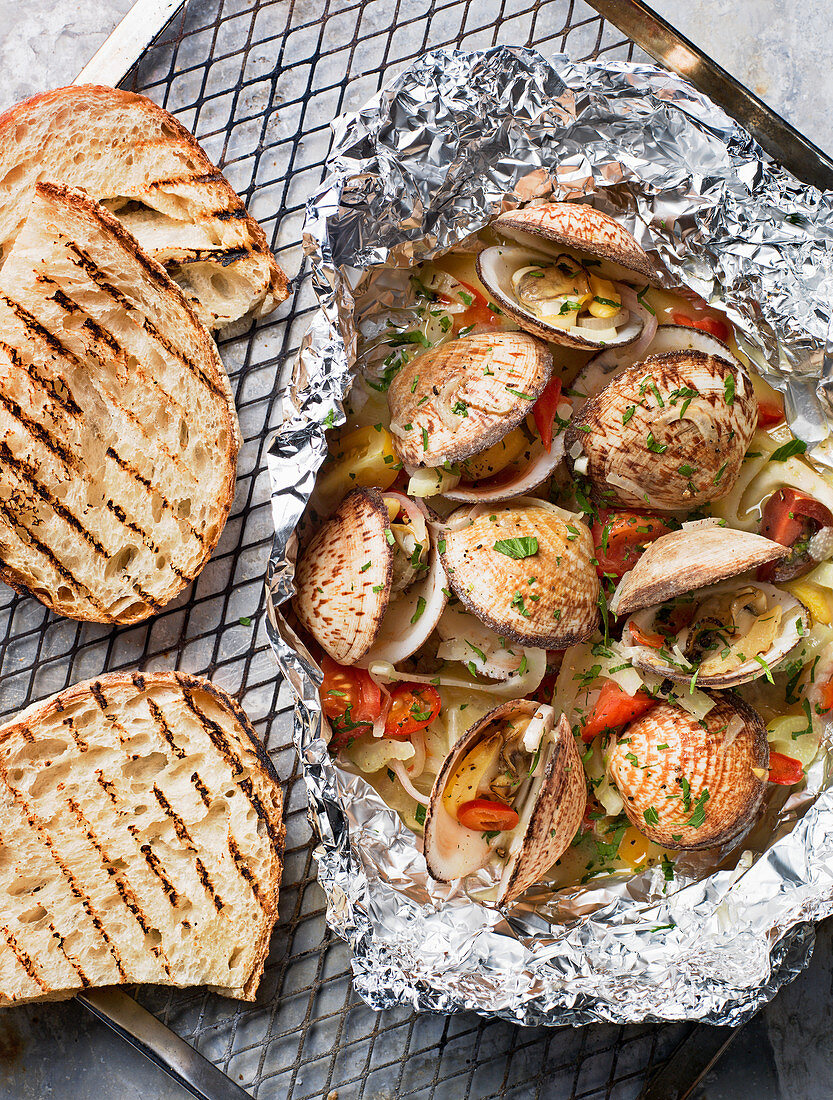 Baked clams and grilled bread