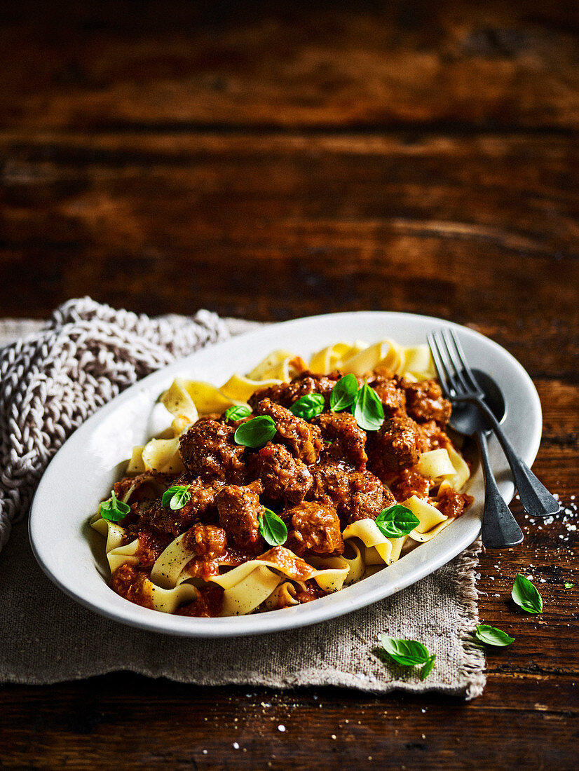 Pappardelle mit Rinderragout (Slow Cooking)