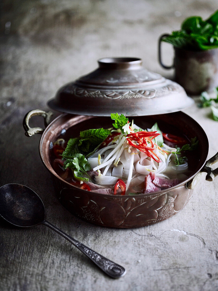 Pho Bo (Slow Cooking)