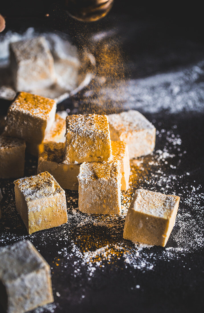 Turmeric and honey marshmallows