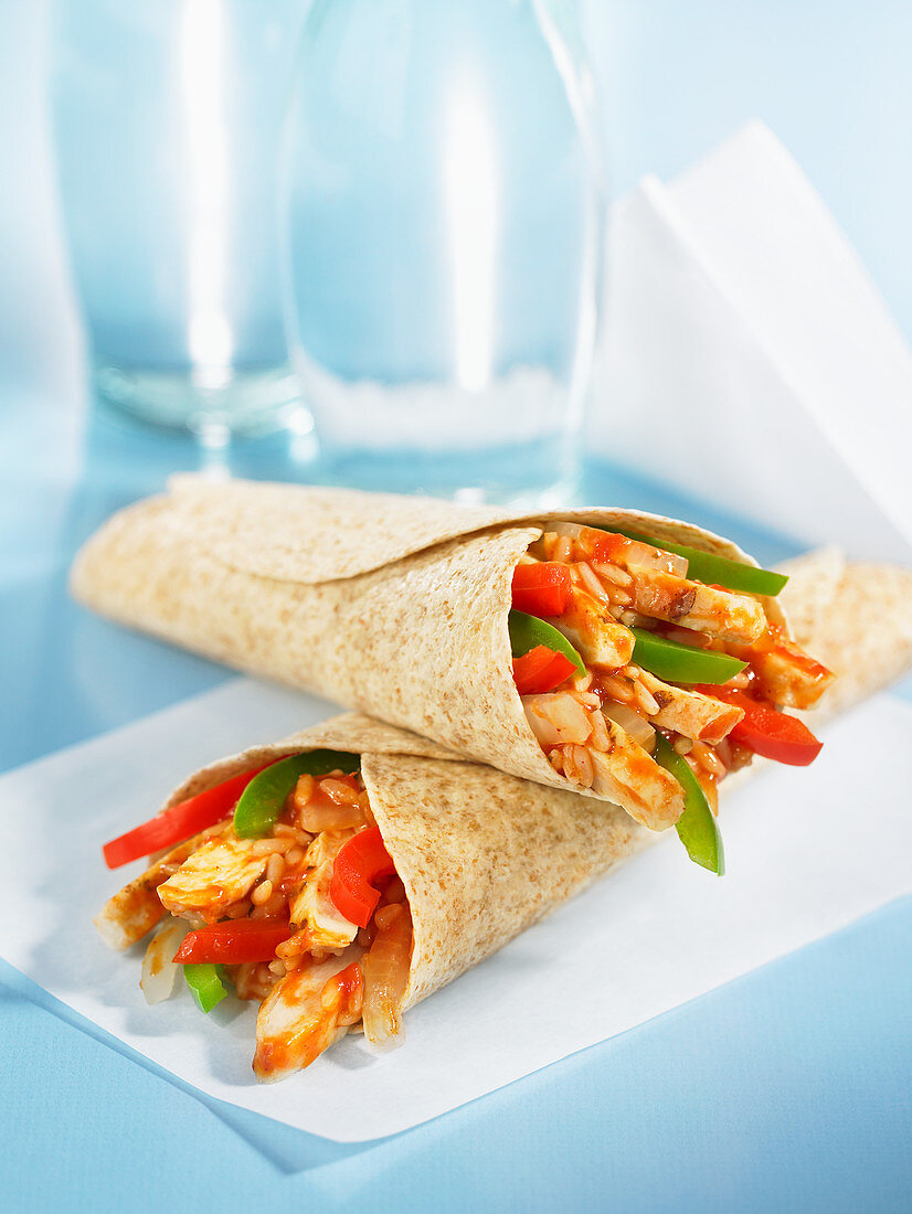 Wraps mit Hähnchen und Paprika