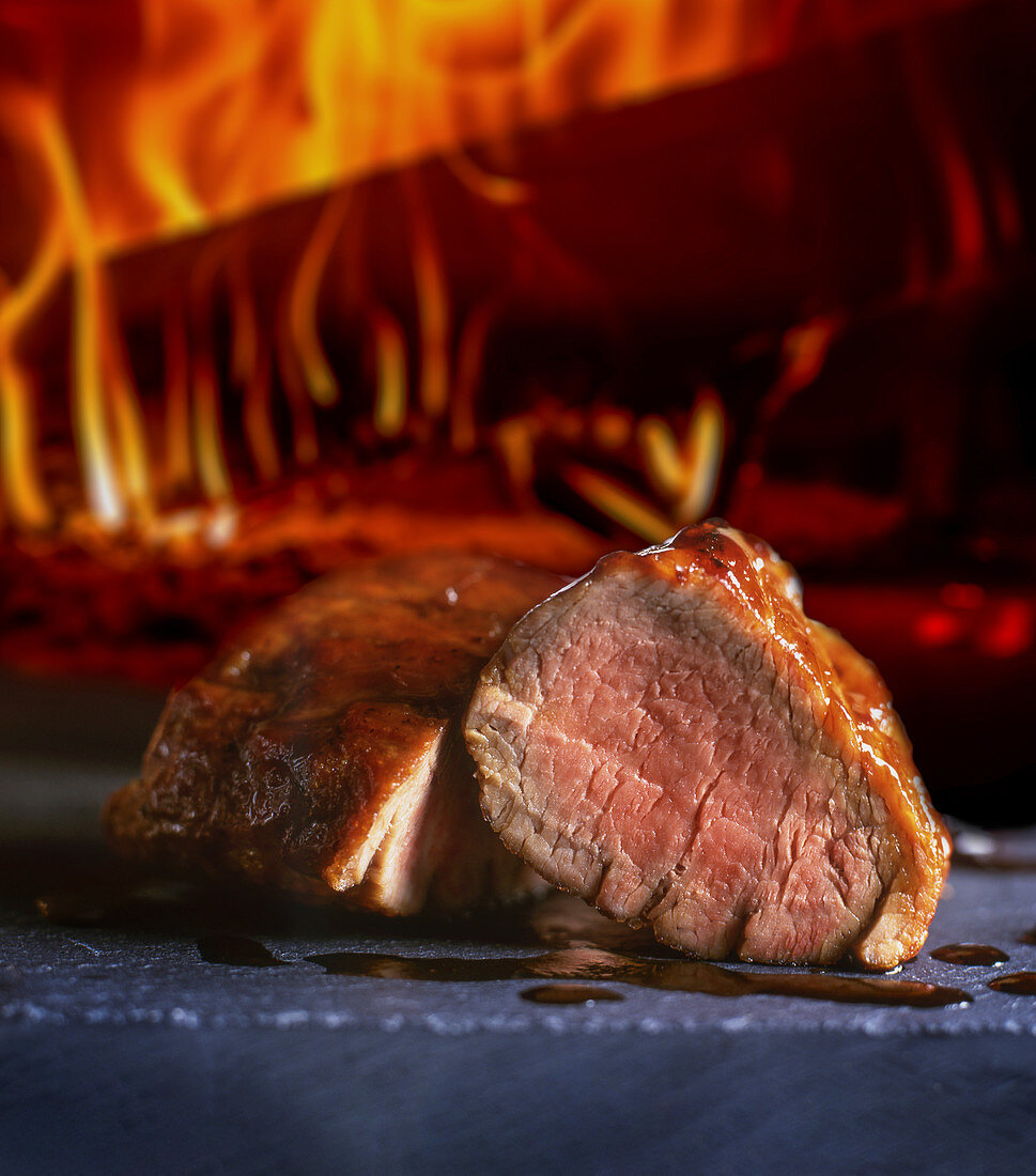 Rinderfilet vor dem Holzofen