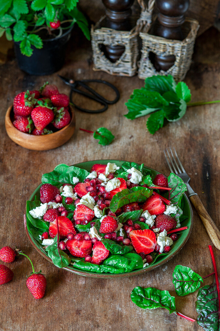 Erdbeersalat mit Feta